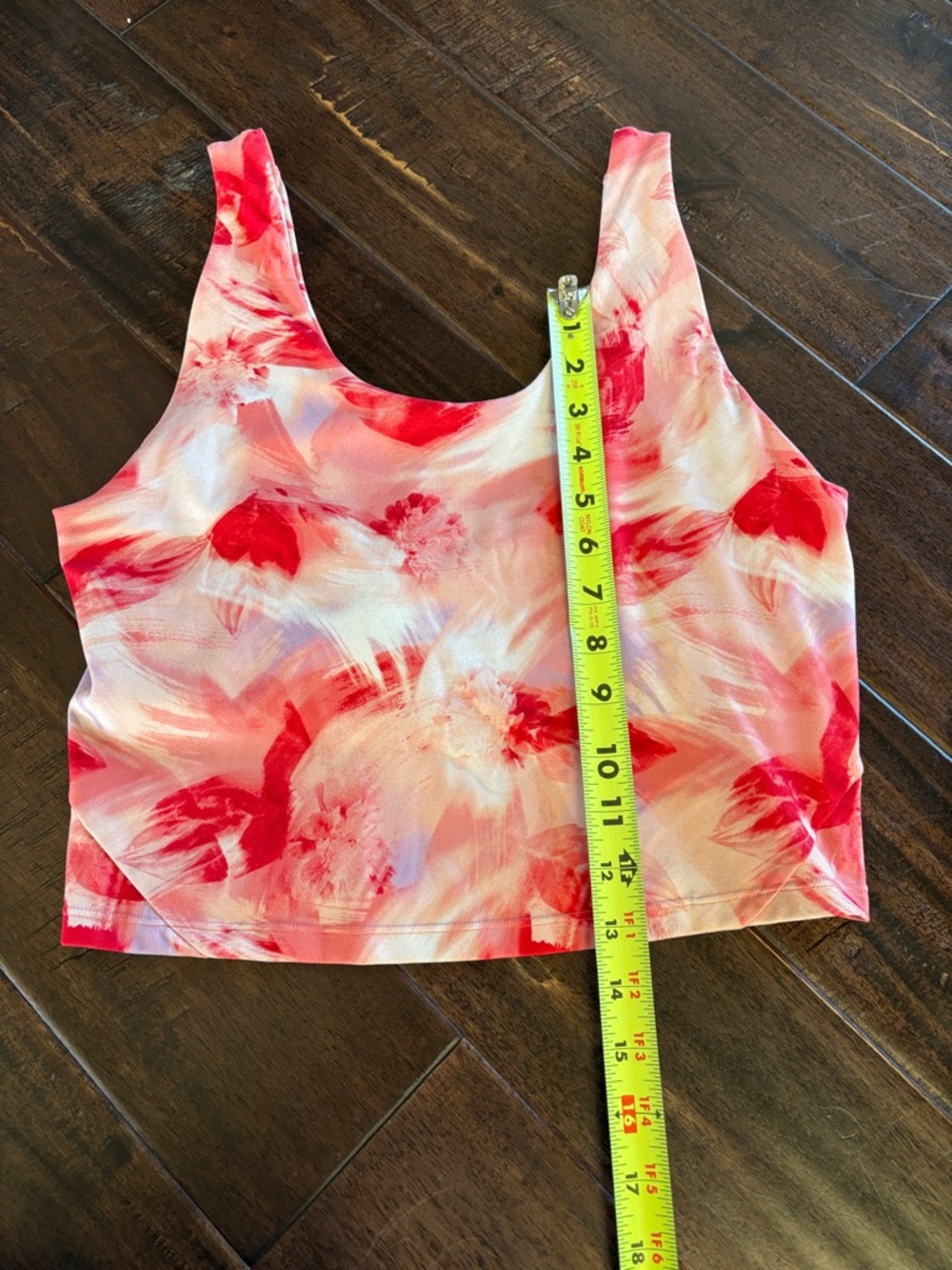 Women’s GAIAM Red Floral Print Crop Tank Top - Picture 2 of 7